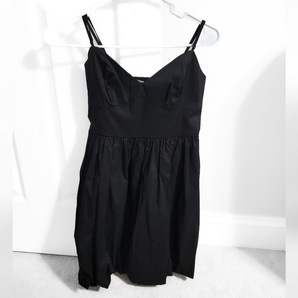 Express Elegant Black Bubble Skirt Mini Dress Size XS - Picture 2 of 14